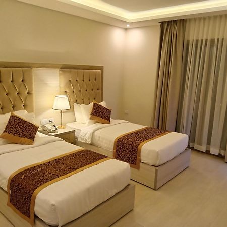 Petra Premium Hotel Wadi Musa Exterior foto
