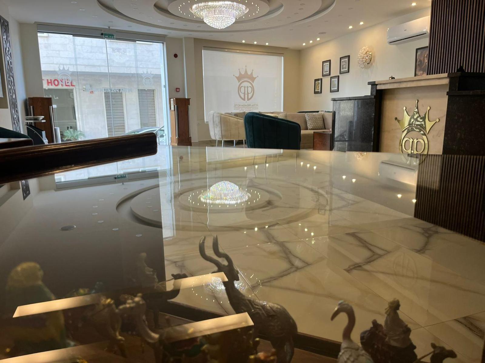 Petra Premium Hotel Wadi Musa Exterior foto