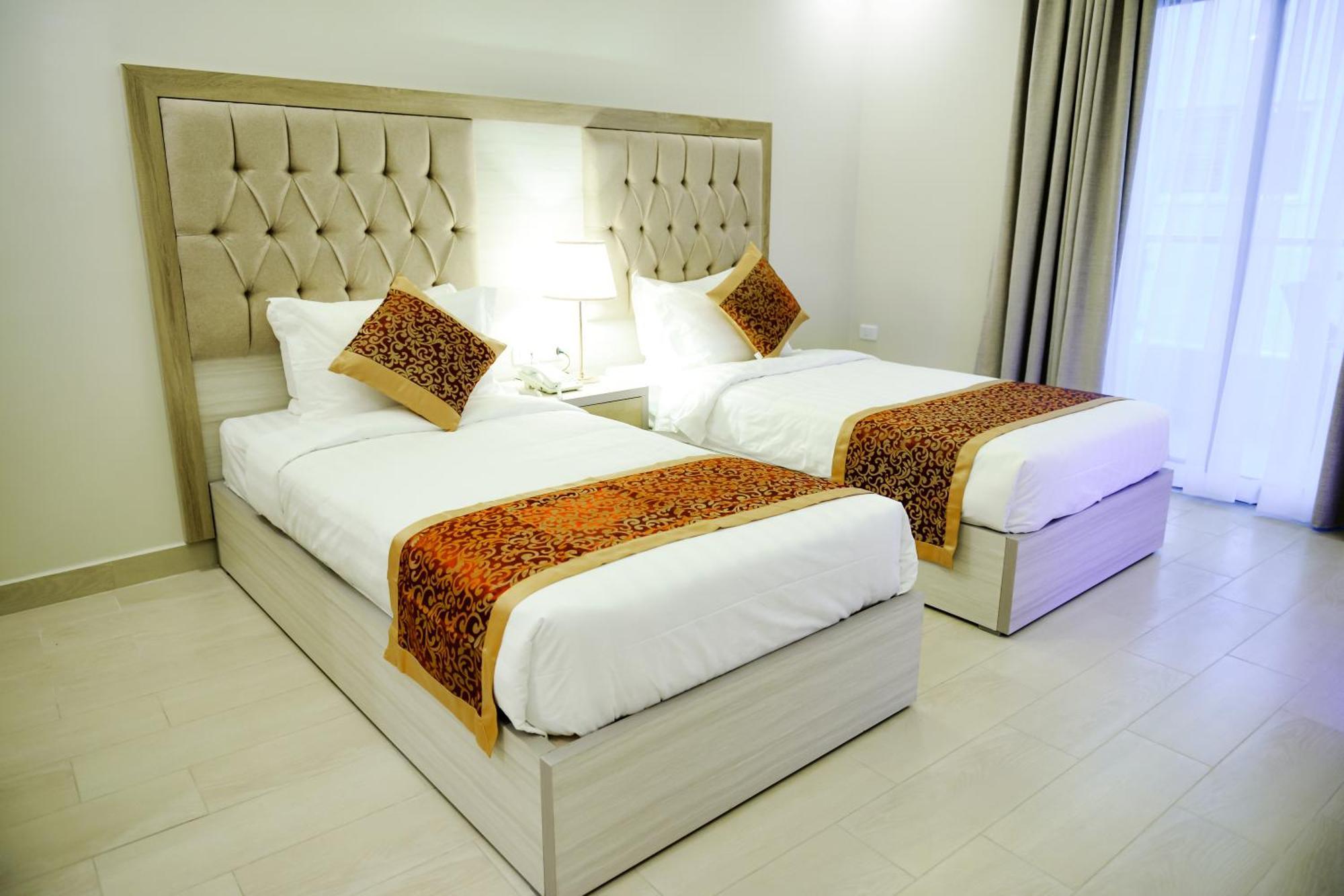 Petra Premium Hotel Wadi Musa Exterior foto