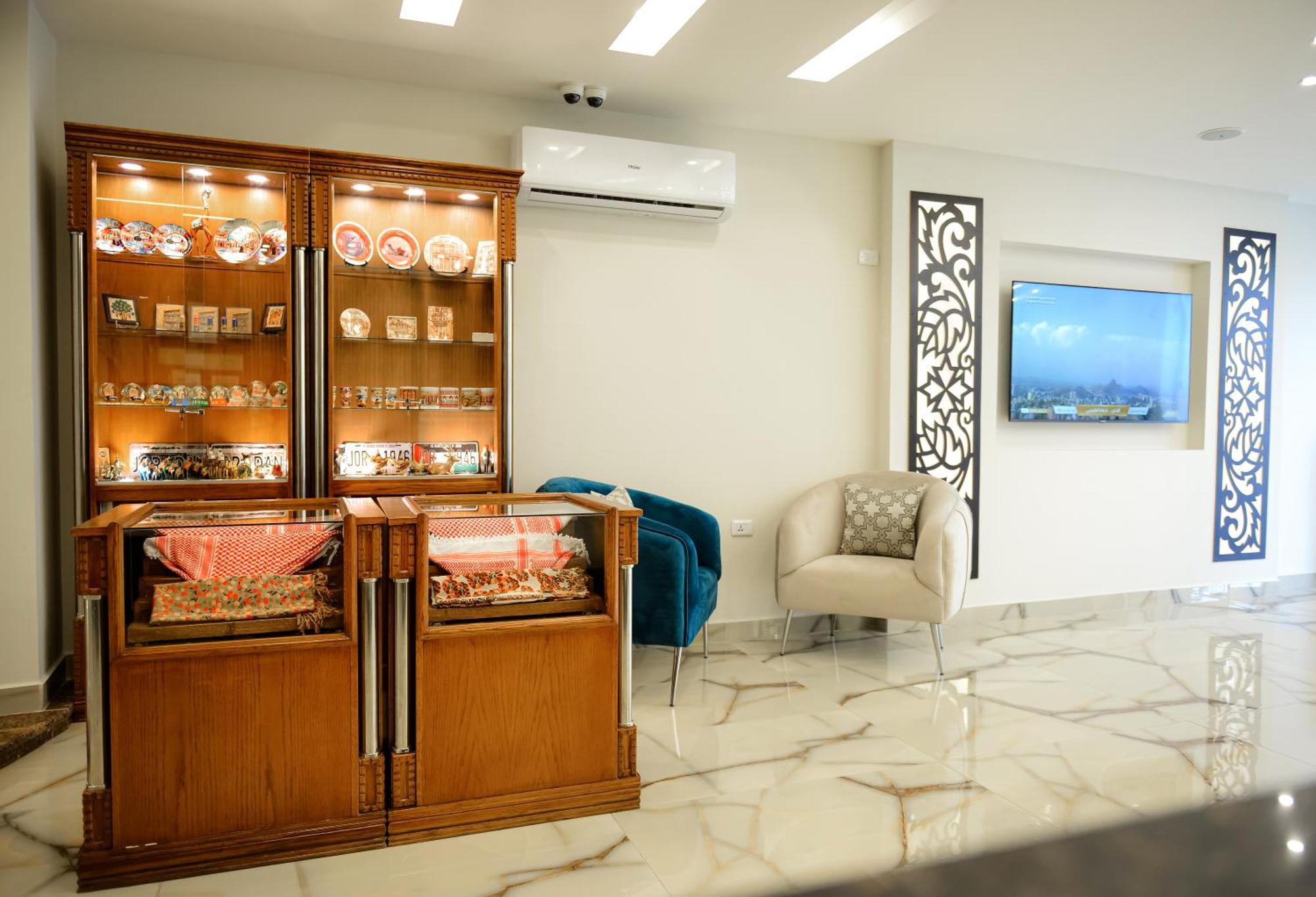 Petra Premium Hotel Wadi Musa Exterior foto